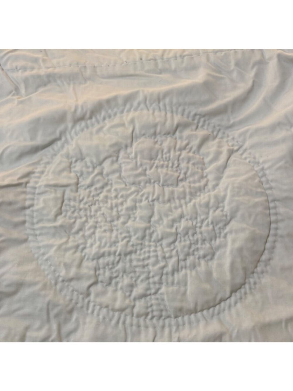 Vintage Hand Stitched Floral Queen Quilt – 78" x 64" - Picture 9 of 11